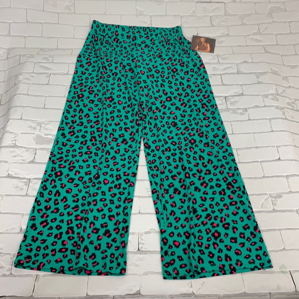 Iman wide leg flowy pants Small Green animal print with pink New NWT Lightweight